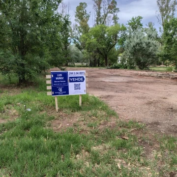 4 TERRENOIS DE 1100 M2