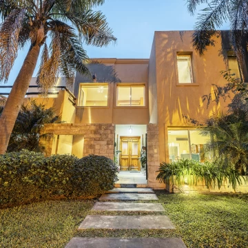 Casa en venta  en San Isidro Labrador al Golf - Villanueva Tigre - Pileta climatizada