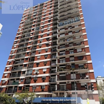 Venta Departamento en Vicente López - 2amb con balcón al frente a 2 cuadras del río
