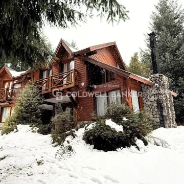 VENTA Complejo de Cabañas y recepción 350m2 en Puerto Manzano, Villa La Angostura.