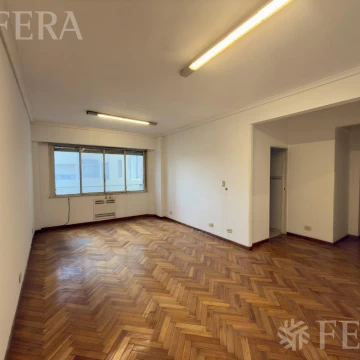 Alquiler semipiso de 3 ambientes con balcón en Retiro