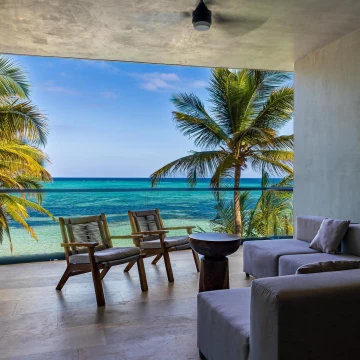 NEEA | 3-Bedroom Beachfront Apartment in Soliman Bay