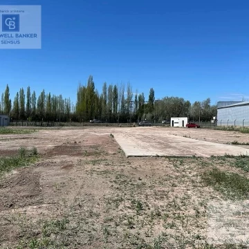 Terreno Comercial/ Industrial