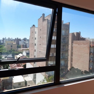 1785583043.jpg