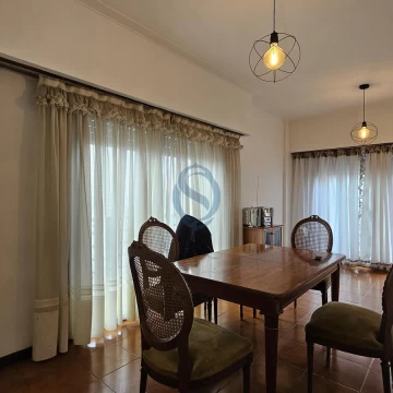 Alquiler 24 meses - Departamento dos ambientes con balcón perimetral y cochera - Av Colon 1212