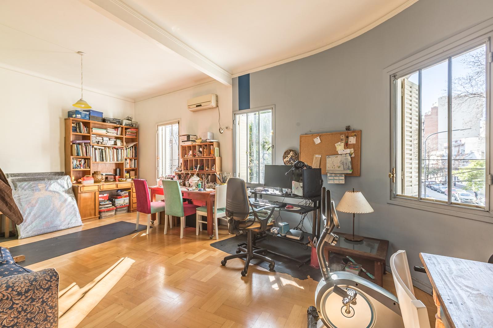 Venta Casa 5 ambientes de estilo | excelente estado| luz | detalles de calidad | Caballito - 3