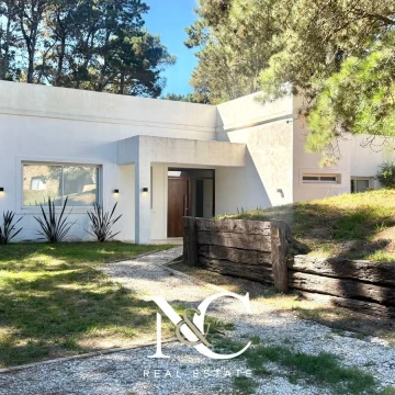 Casa en venta en Costa Esmeralda  Deportiva II