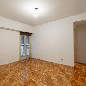 2 ambientes| Venta en V Urquiza| Interno. Zona exclusiva