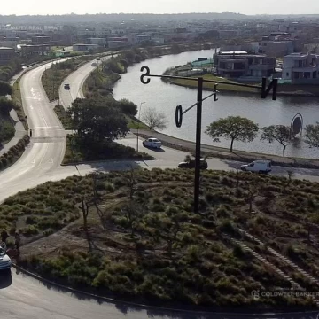 Terreno en Puertos del Lago