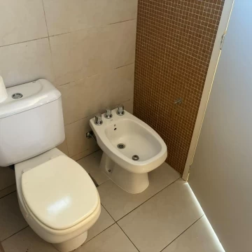 1785759438.jpg