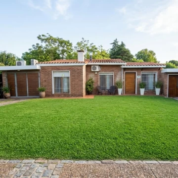 Casa en Nueva Helvecia