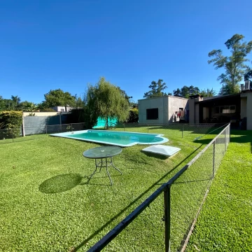 Casa Quinta en Venta - Francisco Alvarez