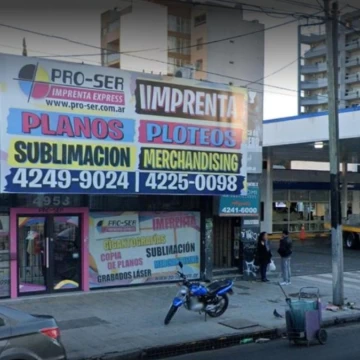 Local en Venta s/Av. 300m Est. Lanús, 2 Entradas