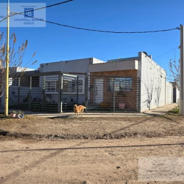VENTA CASA B° PERTICONE 4 AMBIENTES MAS SEGUNDA VIVIENDA