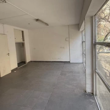 Local Comercial en Venta con Oficinas en Balvanera - CABA