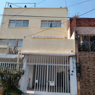 Casa en venta- Jardin Balbuena