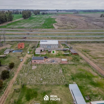 Terreno en venta en Mercedes- Construcción avanzada