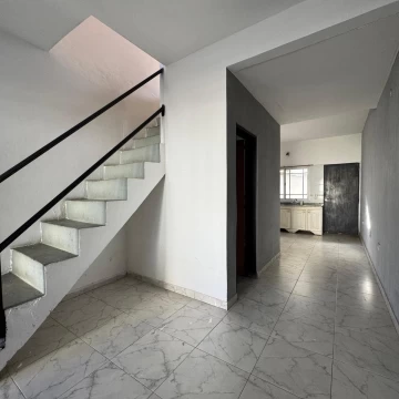 ALQUILER - TRES AMBIENTES - HURLINGHAM