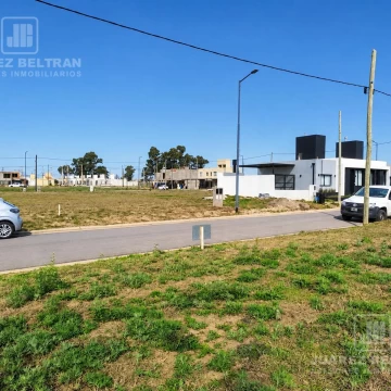 VENTA Terreno en Cuestas de Manantiales excelente oportunidad apto Duplex