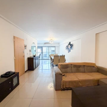 Venta Semipiso de 3 dormitorios con C/Cochera- Amenities (Zona Riomio)