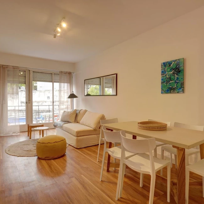 VENTA O ALQUILER DE DEPARTAMENTO DE 3 AMBIENTES CON BALCON EN RECOLETA