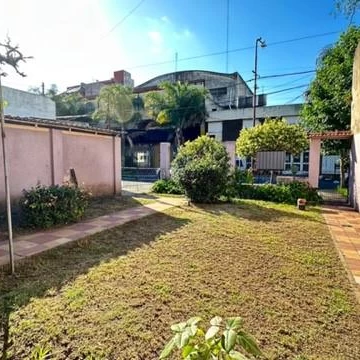 Casa en Ramos Mejia Sur - PERMUTA - OPORTUNIDAD - DPTO- 3 AMBIENTES - LOTE- PARRILLA- PARQUE