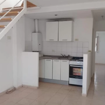 Departamento 1 dormitorio a la alquiler en Necochea al 1600