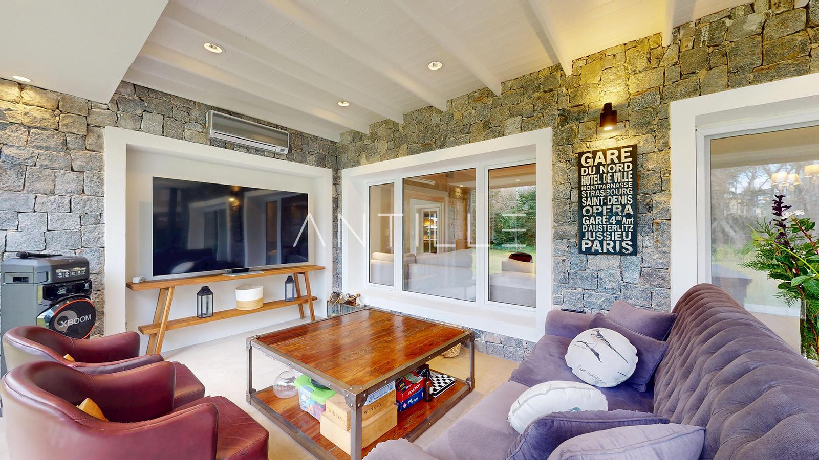 SALA CASA EN ABRIL CLUB DE CAMPO, HUDSON