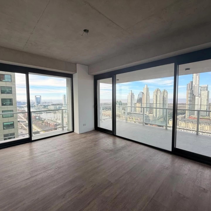 3 Ambientes en Piso Alto con Cochera y Vista Panorámica al Río - Quartier del Bajo