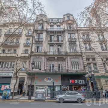 Edificio Comercial en Monserrat
