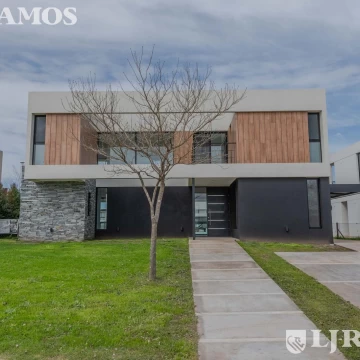 Casa en  venta en Puertos / Escobar