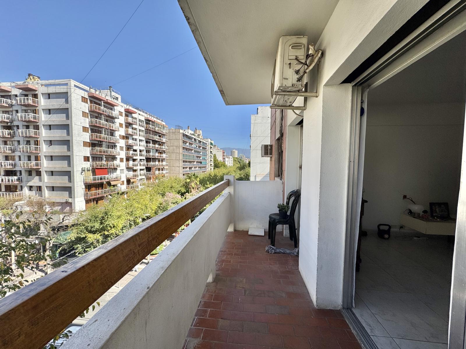 Departamento de categoría en venta en Ciudad de Mendoza | 3 dormitorios, cochera y vista a la Cordillera - 3