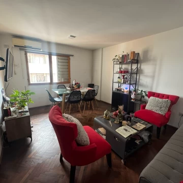 Departamento - Alberdi a mts. de Av. Duarte Quirós