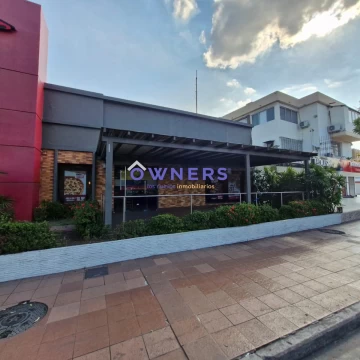 VENTA LOCAL COMERCIAL EN URDESA AV. VICTOR EMILIO ESTRADA (CMC)