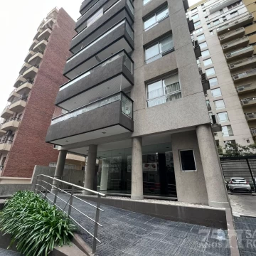 Departamento en alquiler  Olivos-Vias/Rio 3 ambientes con cochera