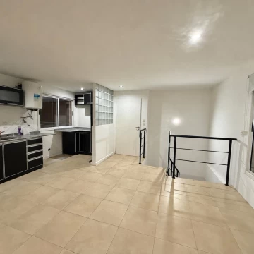 Departamento Duplex de 5 ambientes con cochera en Florida