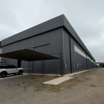 ALQUILER – Galpón a estrenar de 1.000 m² en Parque Industrial Polo 52