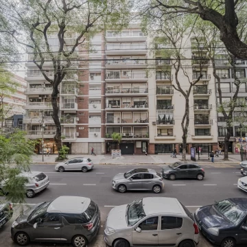 VENTA Departamento de 4 ambientes en BARRIO NORTE.