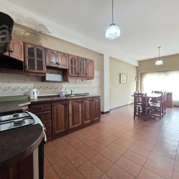 Casa en Venta en Villa Ballester - PH Tres Ambientes con cochera y patio.