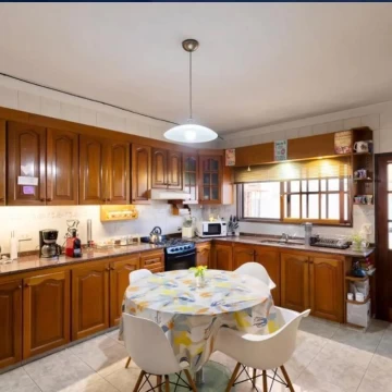 Departamento en Venta en Villa Ballester - 4 ambientes con Cochera - Centro.