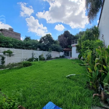 Casa en Venta en José León Suárez - Dos Dormitorios - Lote 300 m2