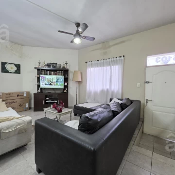 Dúplex en Villa Ballester - Venta - Tres Ambientes c/ Cochera.
