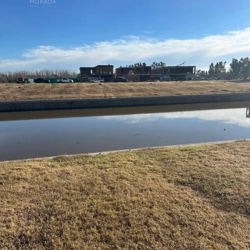 Exclusivo lote en Barrio Nautico Villanueva