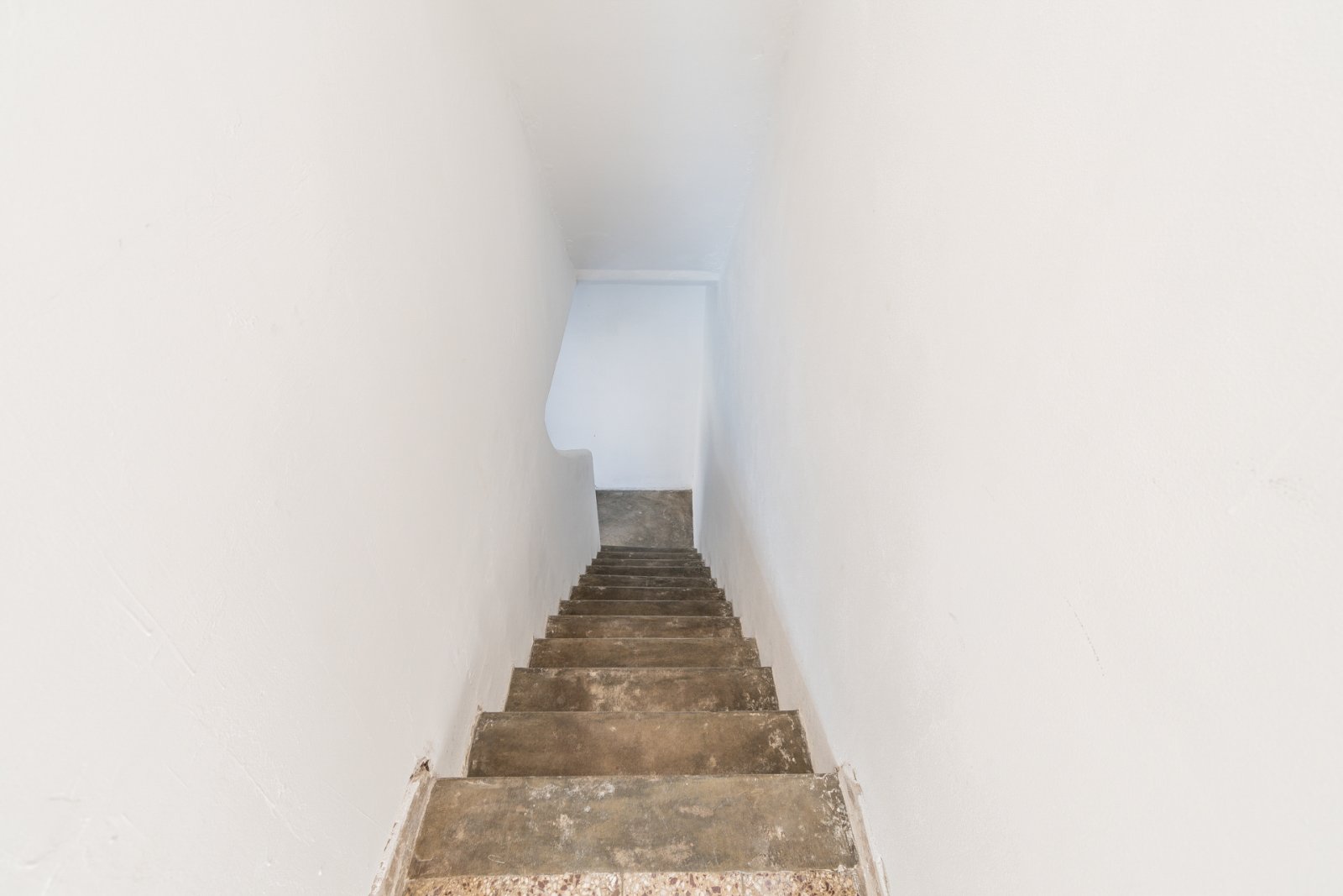 image 32