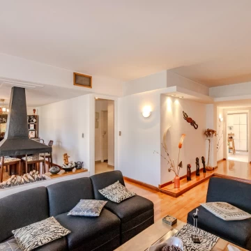 VENTA PATERNAL DEPARTAMENTO DE 4 AMB C/DEP COCHERA FIJA