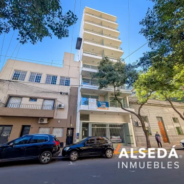 Cochera centrica en venta 