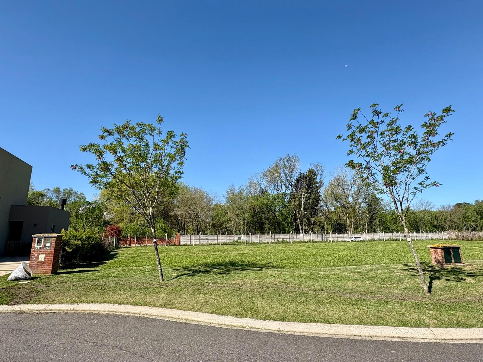 Lote en Pilar, barrio cerrado, foto 2