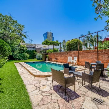 Venta Casa 6 Ambientes, Pileta, 4 Cocheras, Jardín en Bajo Belgrano