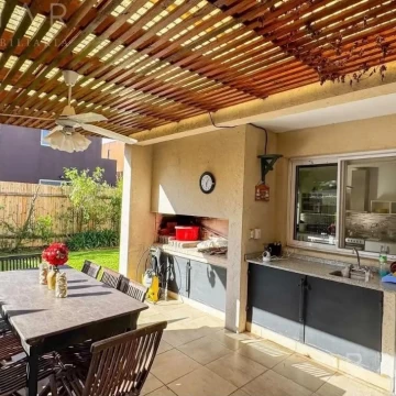 Casa de 3 dormitorios en California Village - Pilar