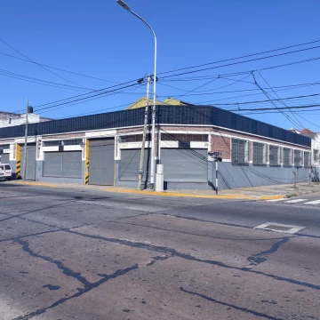 Depósito en alquiler de 1200m2 en Piñeyro